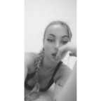 annatweerk OnlyFans Leaks 

 profile picture