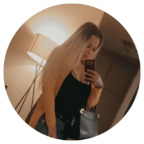Crystal Nicole (@cryyystal_nicole) Leaks OnlyFans 

 profile picture