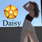 Daisy Dee 🌼 @daisydeedarlin Leaked OnlyFans 

 profile picture