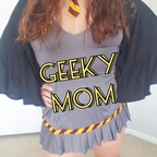 Profile picture of geekymom