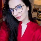 lindaxxx (Linda) OnlyFans Leaks 

 profile picture