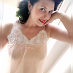Download miss_vintagebetty OnlyFans content for free 

 profile picture