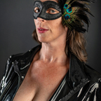 Onlyfans leaks therealmaskedmilf 

 profile picture
