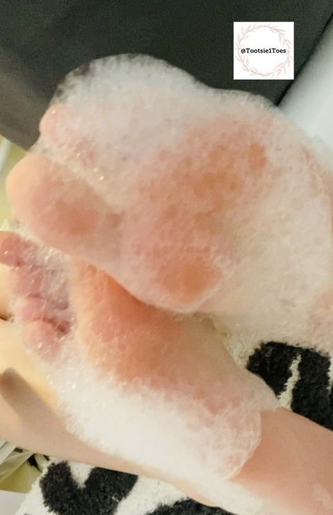 Header of tootsie1toes